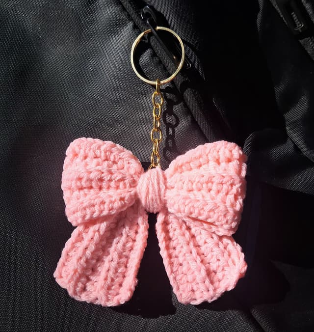 Bow keychain