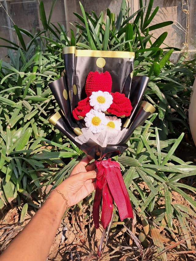 Rose tulip bouquet